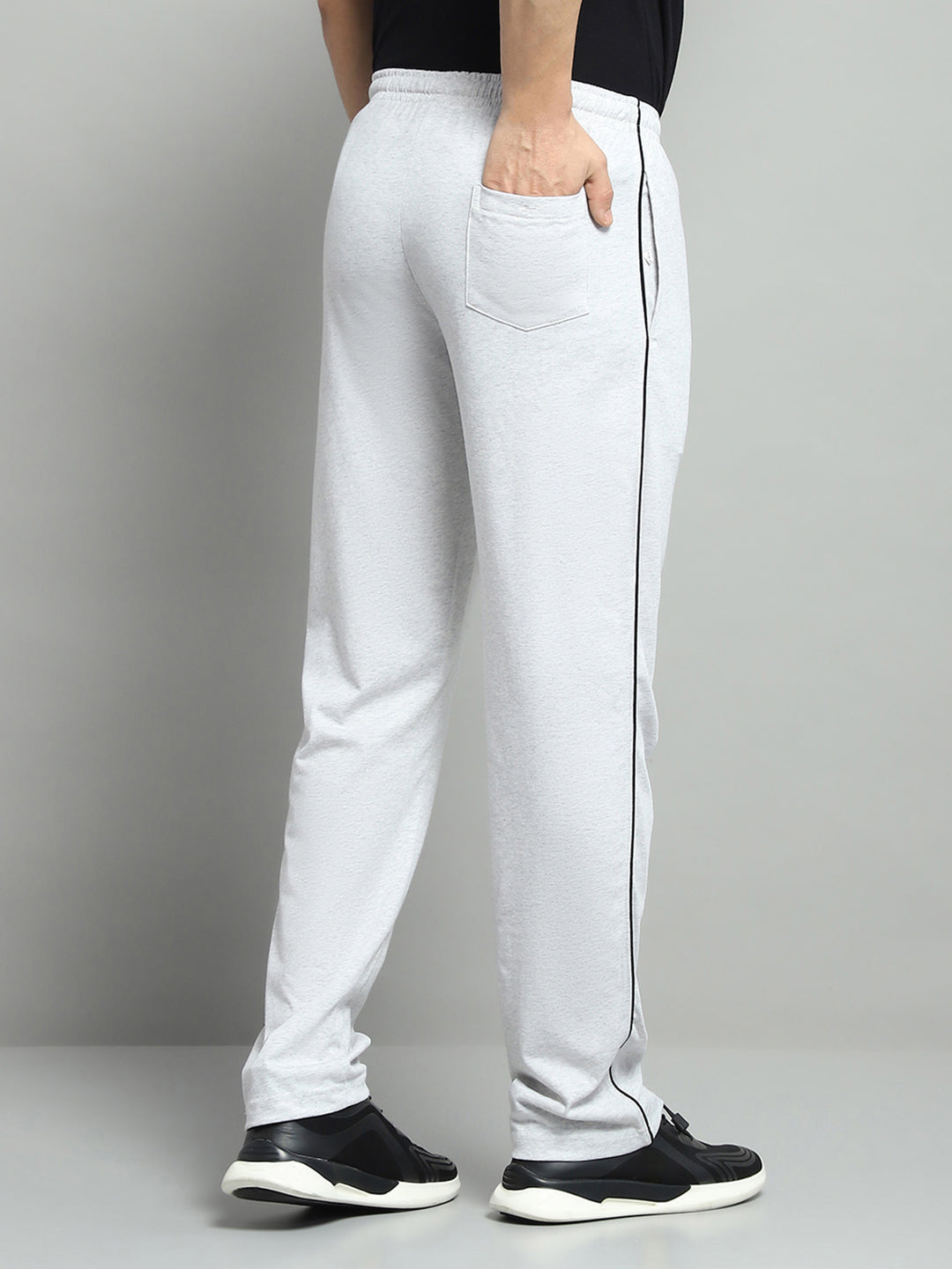 Men Off White Solid Regular Fit Lower