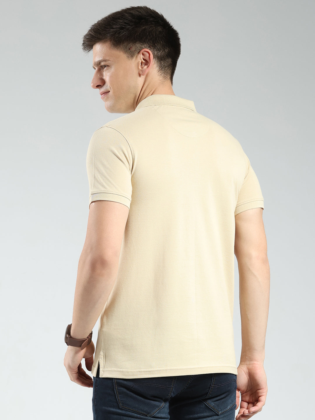 Men Camel Brown Solid Collar Half Sleeve T-Shirt