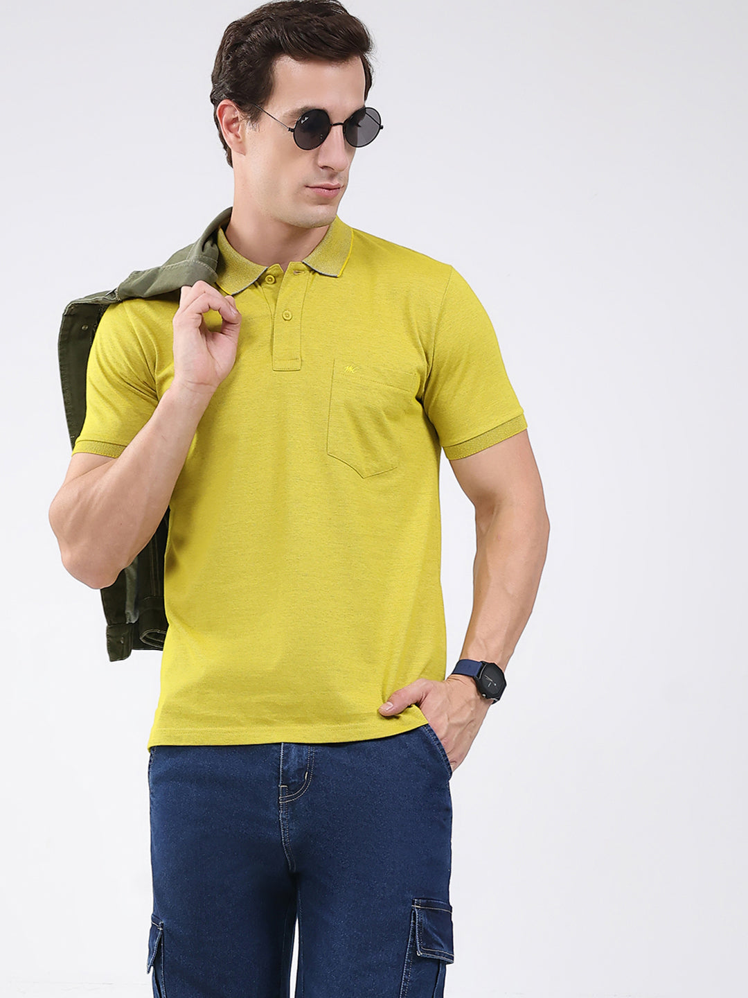 Men Yellow Solid Collar Half Sleeve T-Shirt