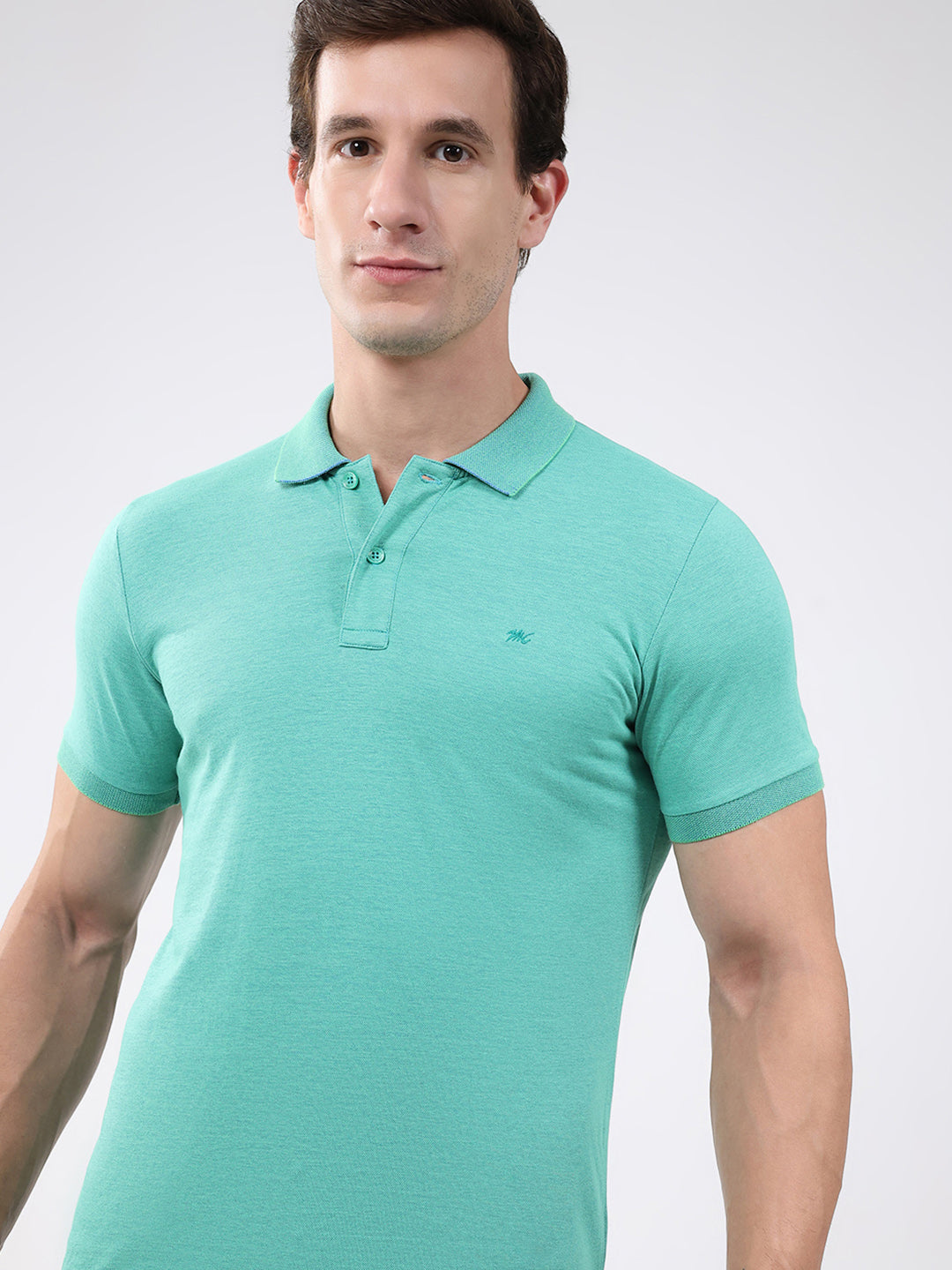 Men Green Solid Collar Half Sleeve T-Shirt