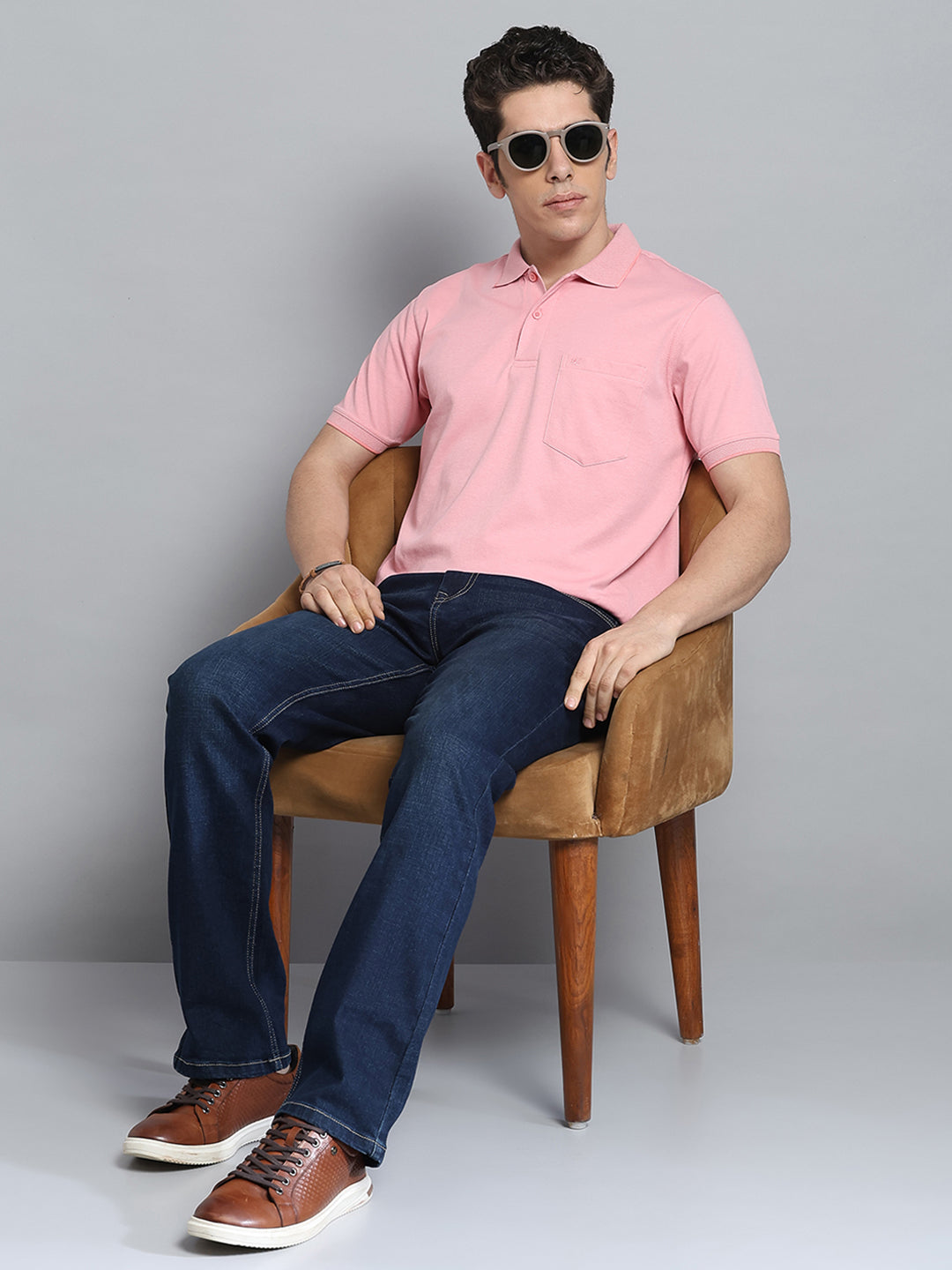 Men Pink Solid Collar Half Sleeve T-Shirt