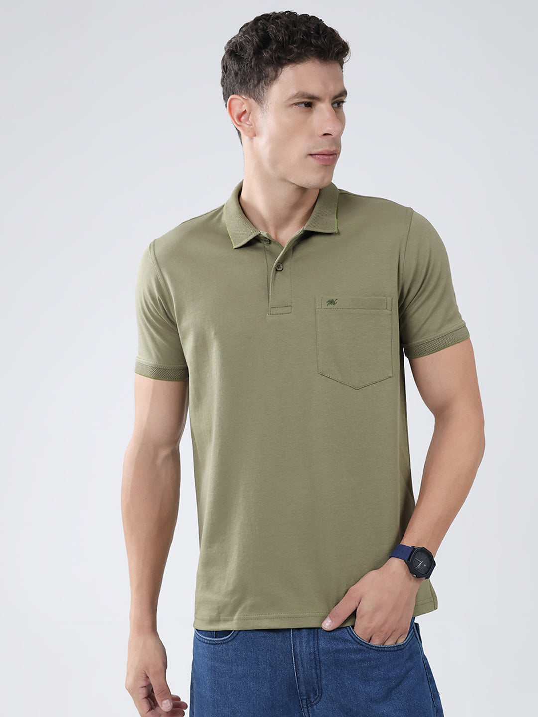 Men Olive Solid Collar Half Sleeve T-Shirt