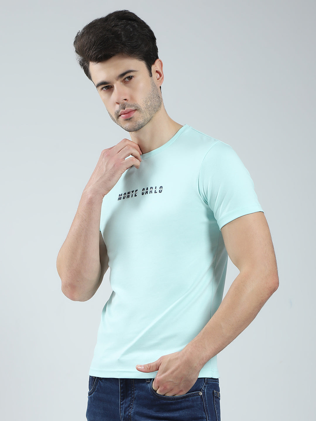 Men Blue Solid Round Neck Half Sleeve T-Shirt