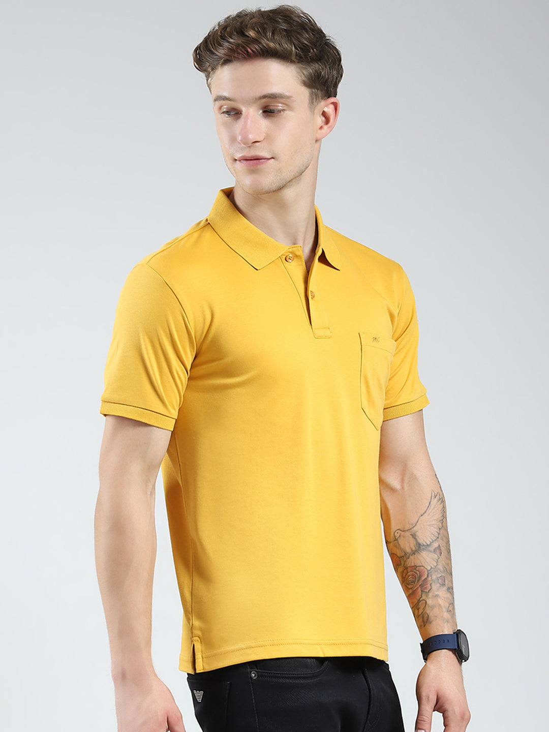 Men Mustard Solid Collar Half Sleeve T-Shirt