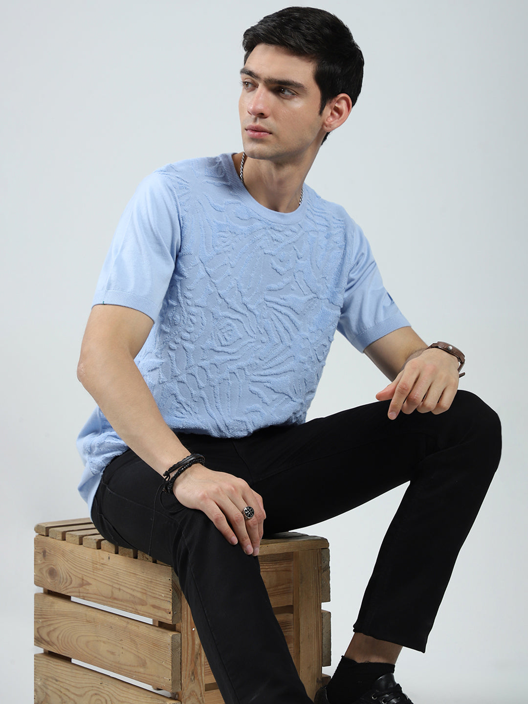 Men Blue Self Design Round Neck Half Sleeve T-Shirt