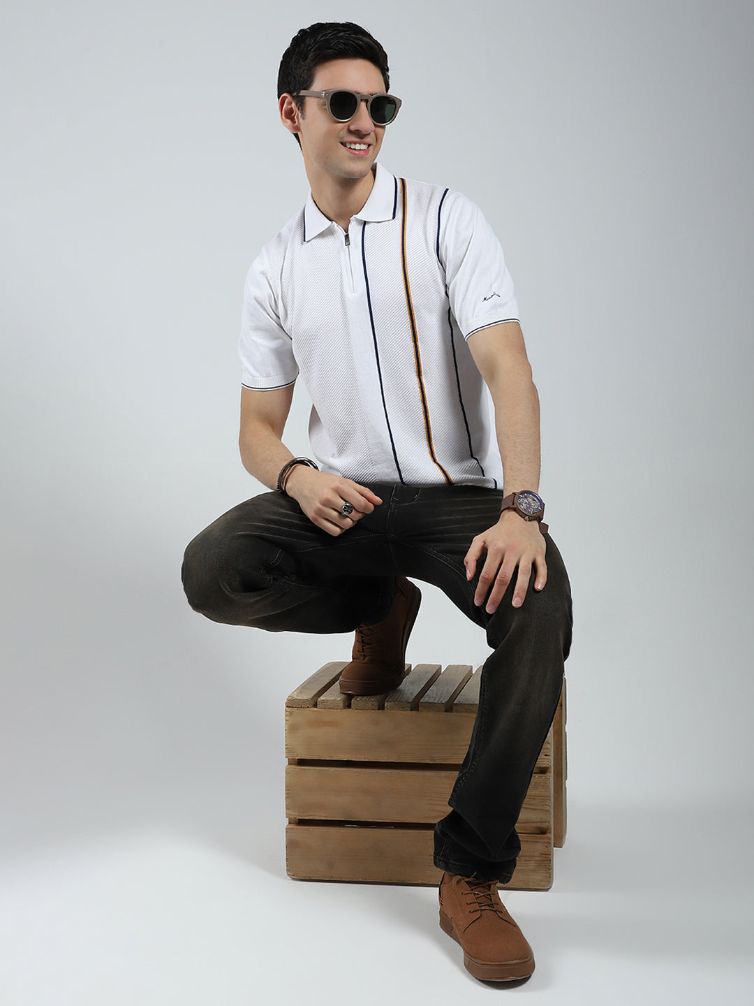 Men White Self Design Collar Half Sleeve T-Shirt