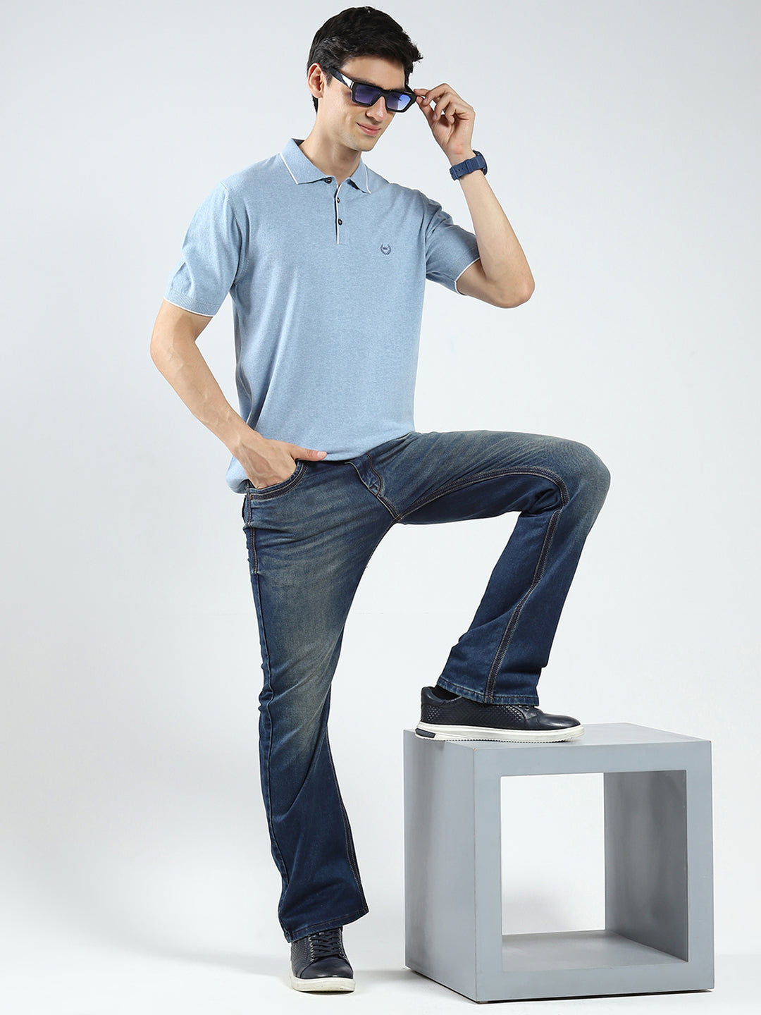 Men Blue Solid Collar Half Sleeve T-Shirt