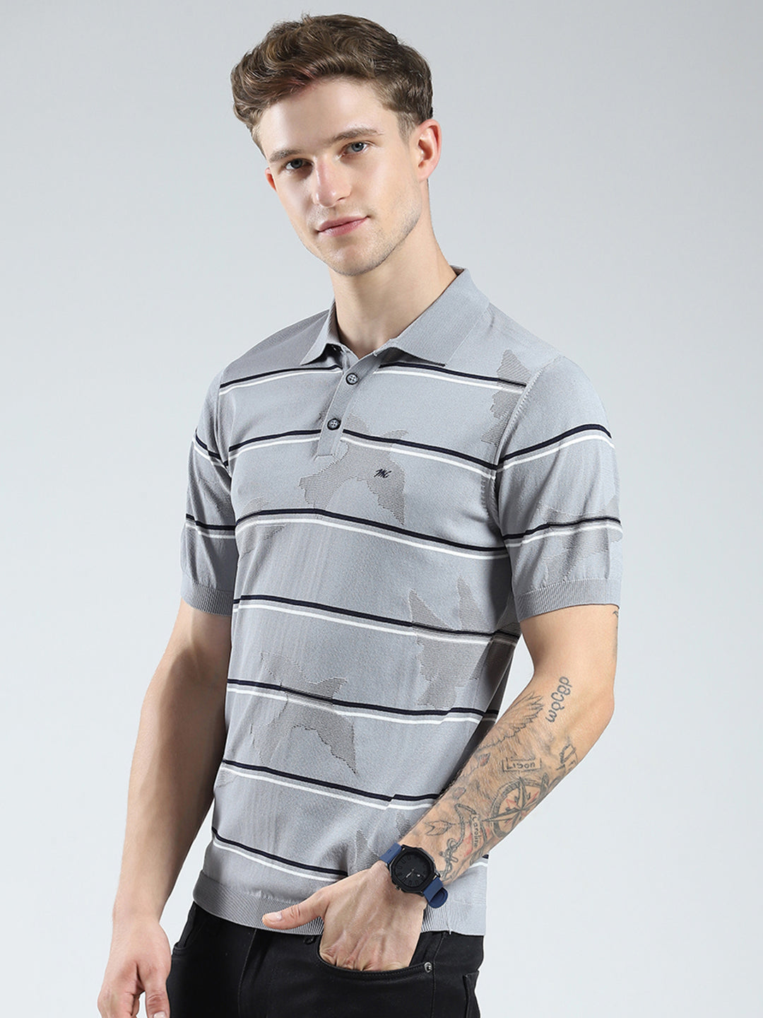 Men Grey Solid Collar Half Sleeve T-Shirt