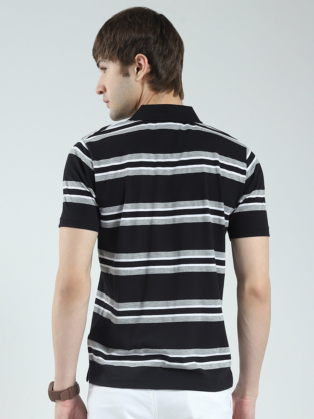 Men Black Stripe Collar Half Sleeve T-Shirt