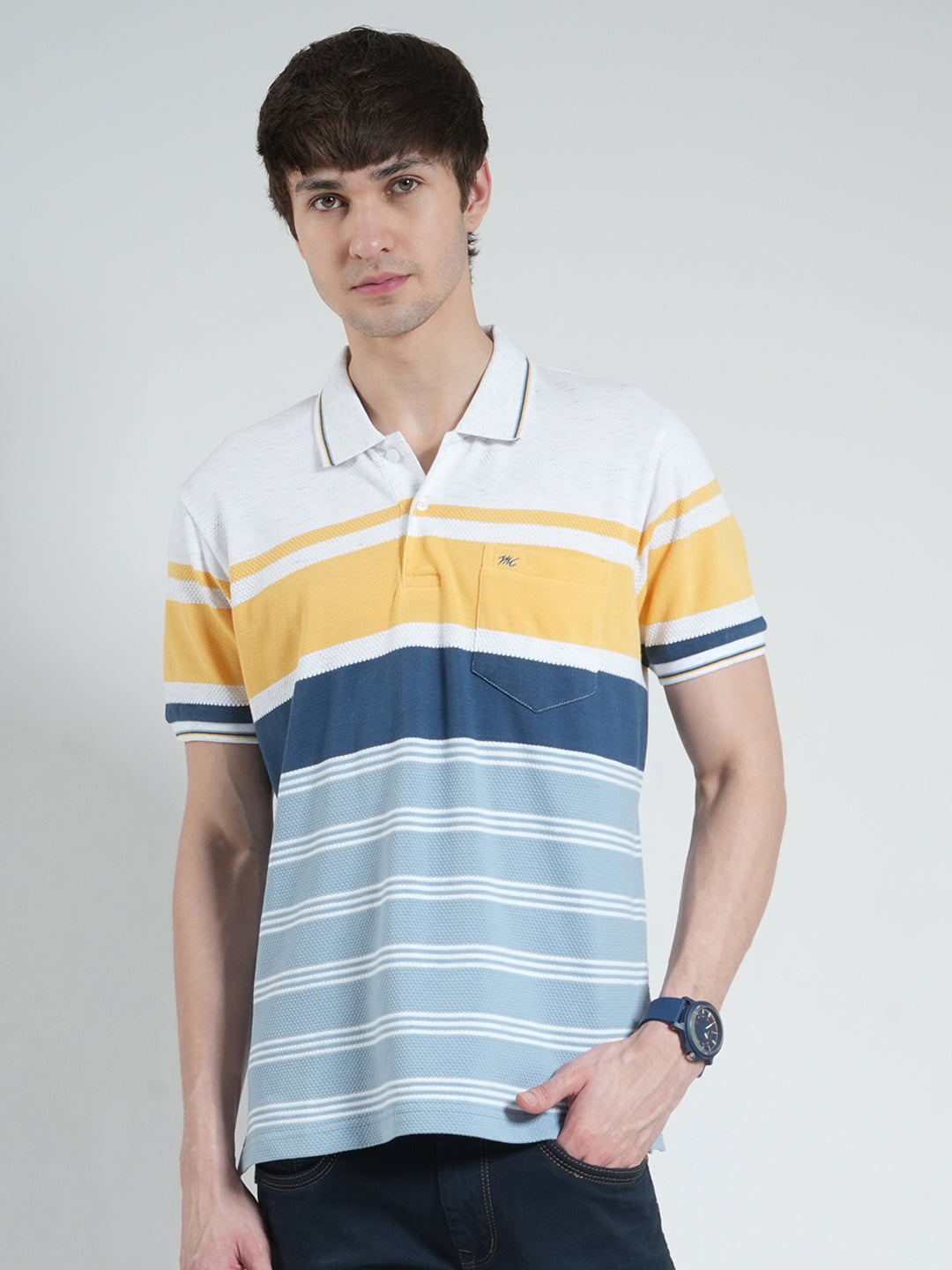 Men Yellow Stripe Collar Half Sleeve T-Shirt