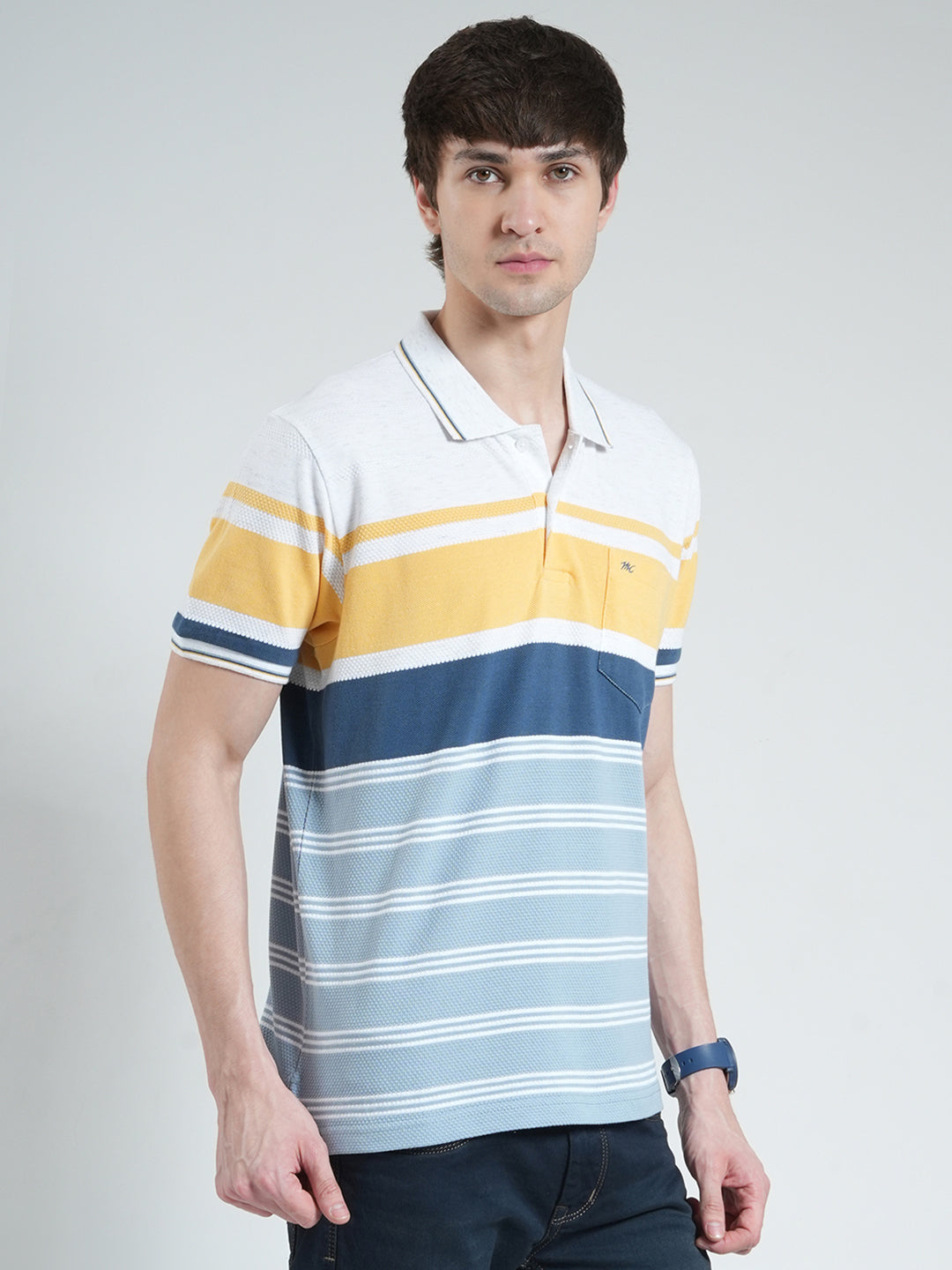 Men Yellow Stripe Collar Half Sleeve T-Shirt
