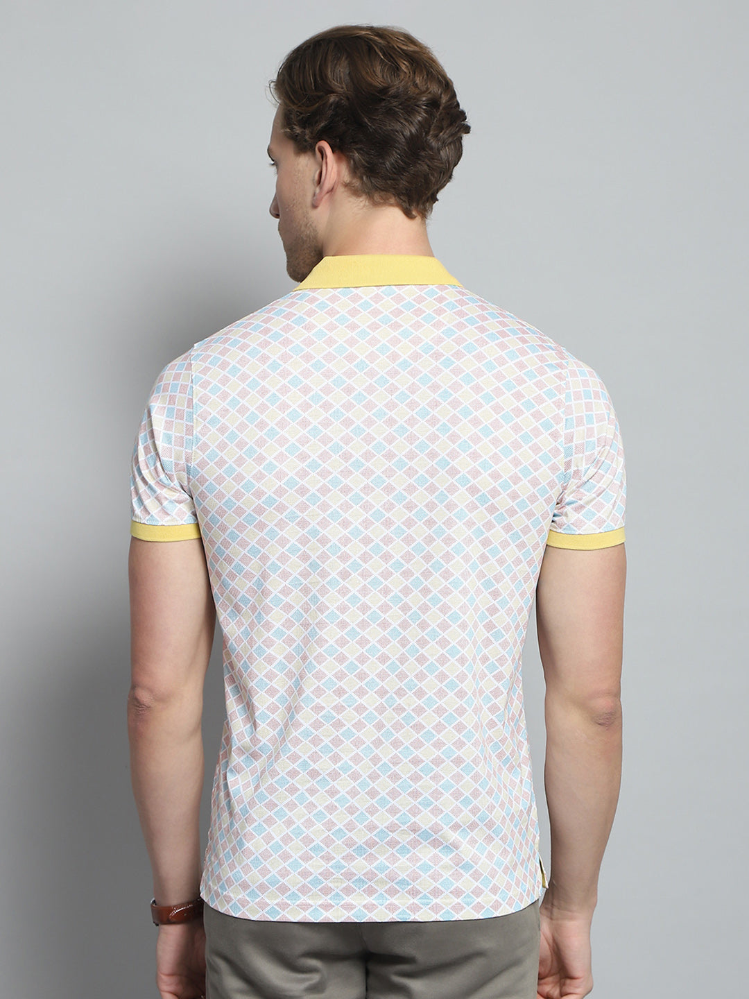 Men Yellow Printed Collar Half Sleeve T-Shirt