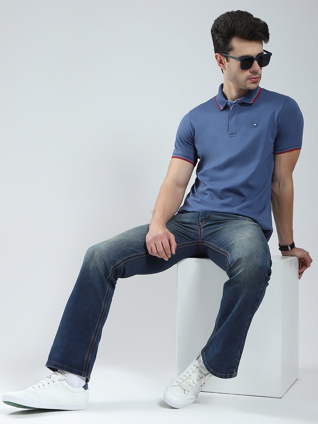 Men Blue Solid Collar Half Sleeve T-Shirt