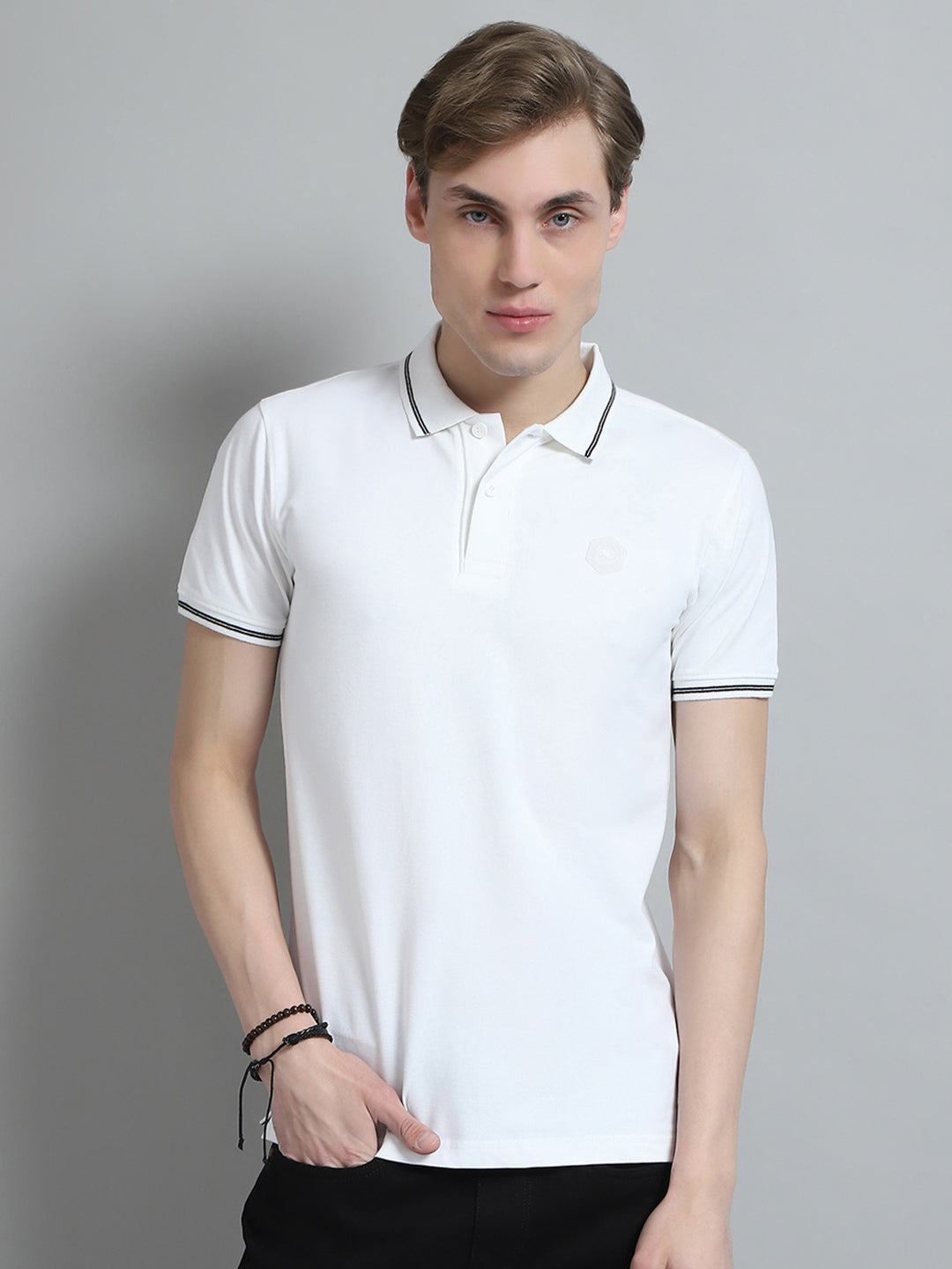Men White Solid Collar Half Sleeve T-Shirt