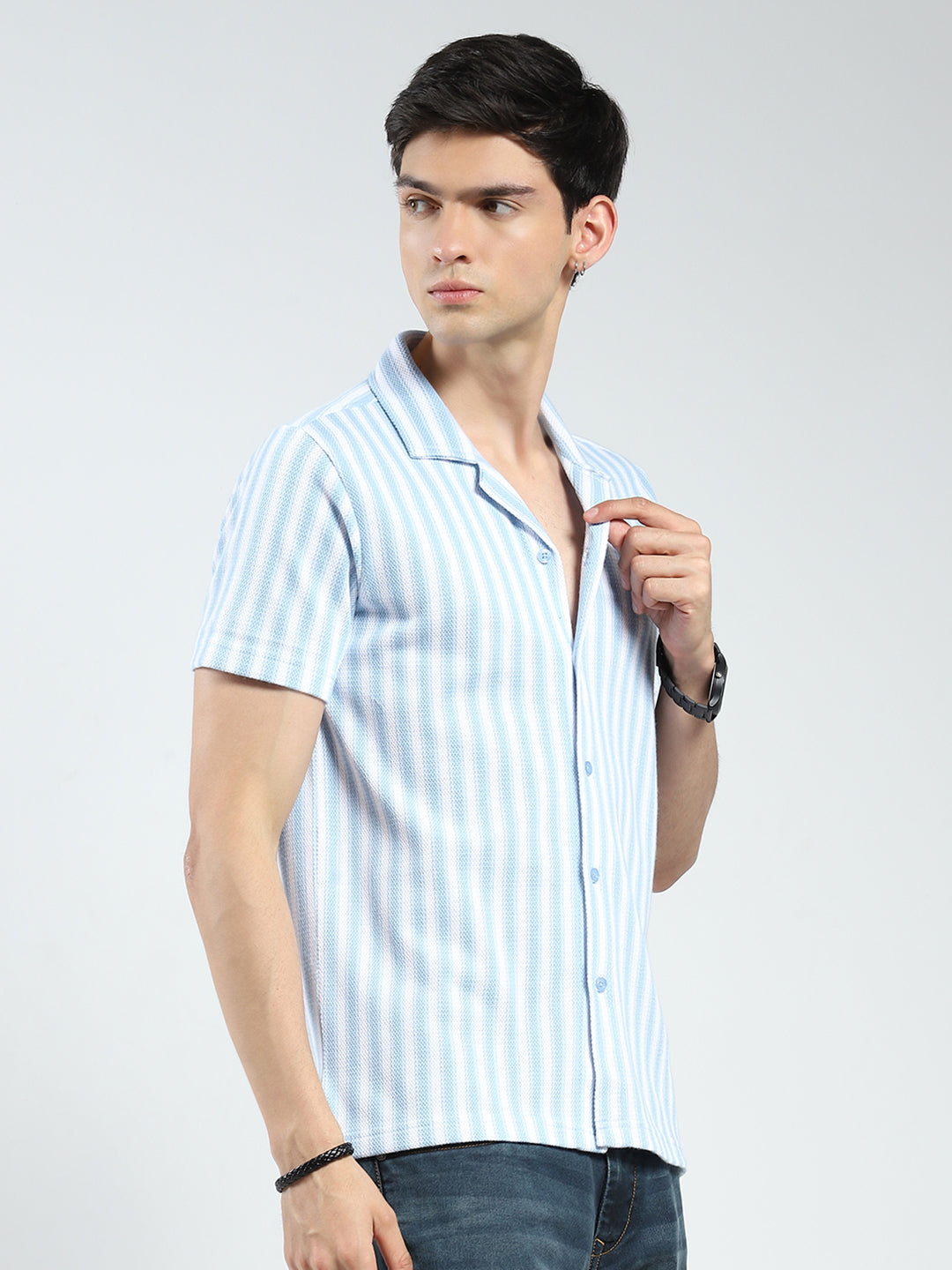 Men Blue Stripe Collar Half Sleeve Shirt