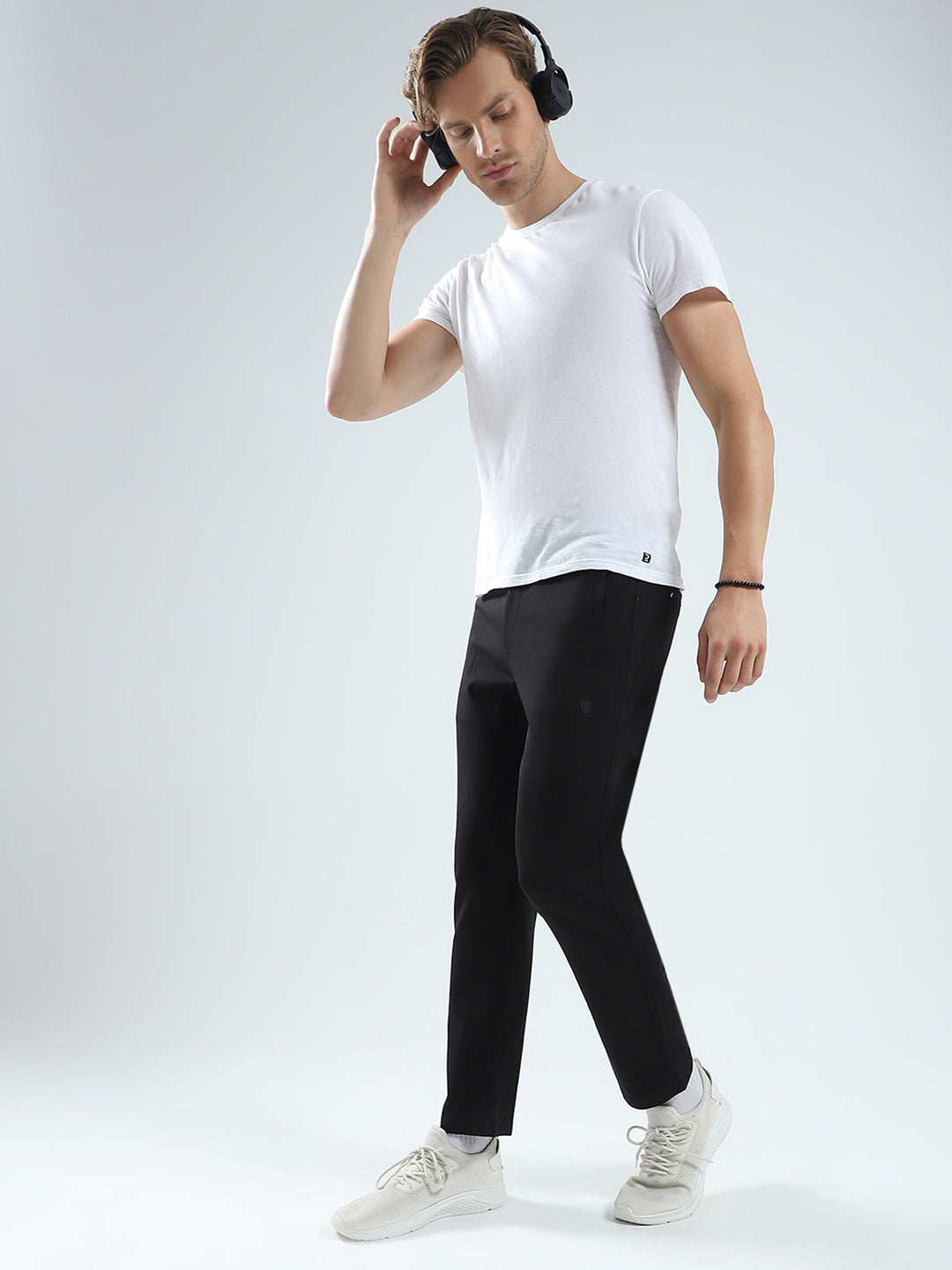 Men Black Solid Regular Fit Lower