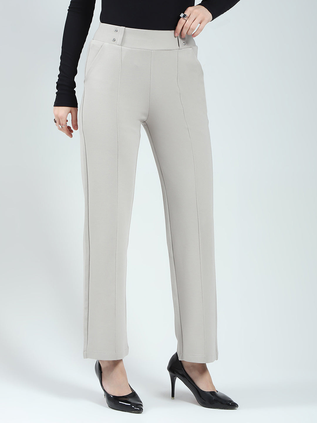 Women Grey Solid Regular Fit Jegging