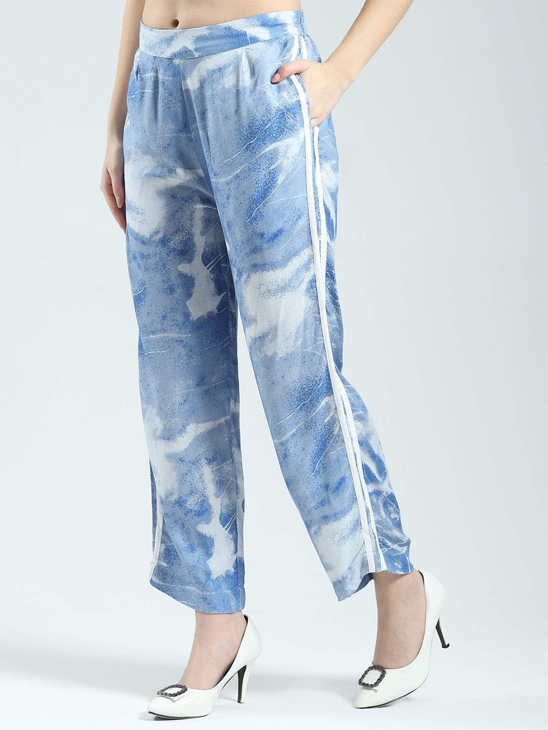 Women Blue Printed Collar Full Sleeve Cords Set