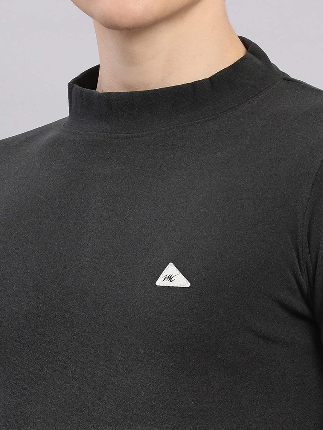 Men Charcoal Solid Round Neck Full Sleeve Winter T-Shirt