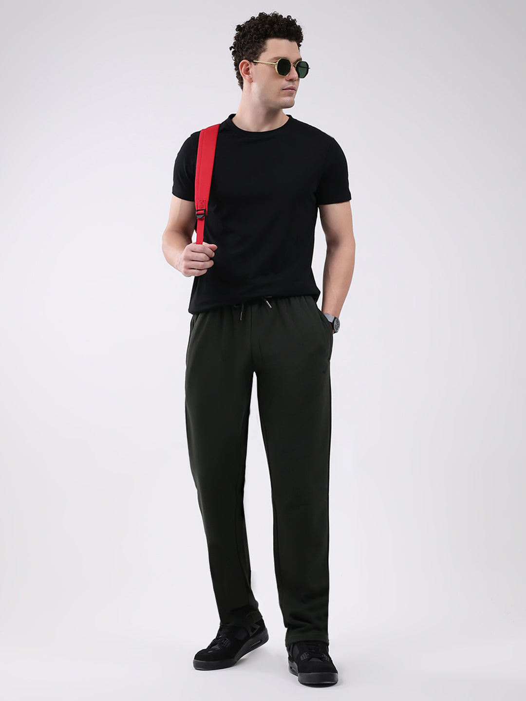 Men Olive Solid Regular Fit Winter Lower