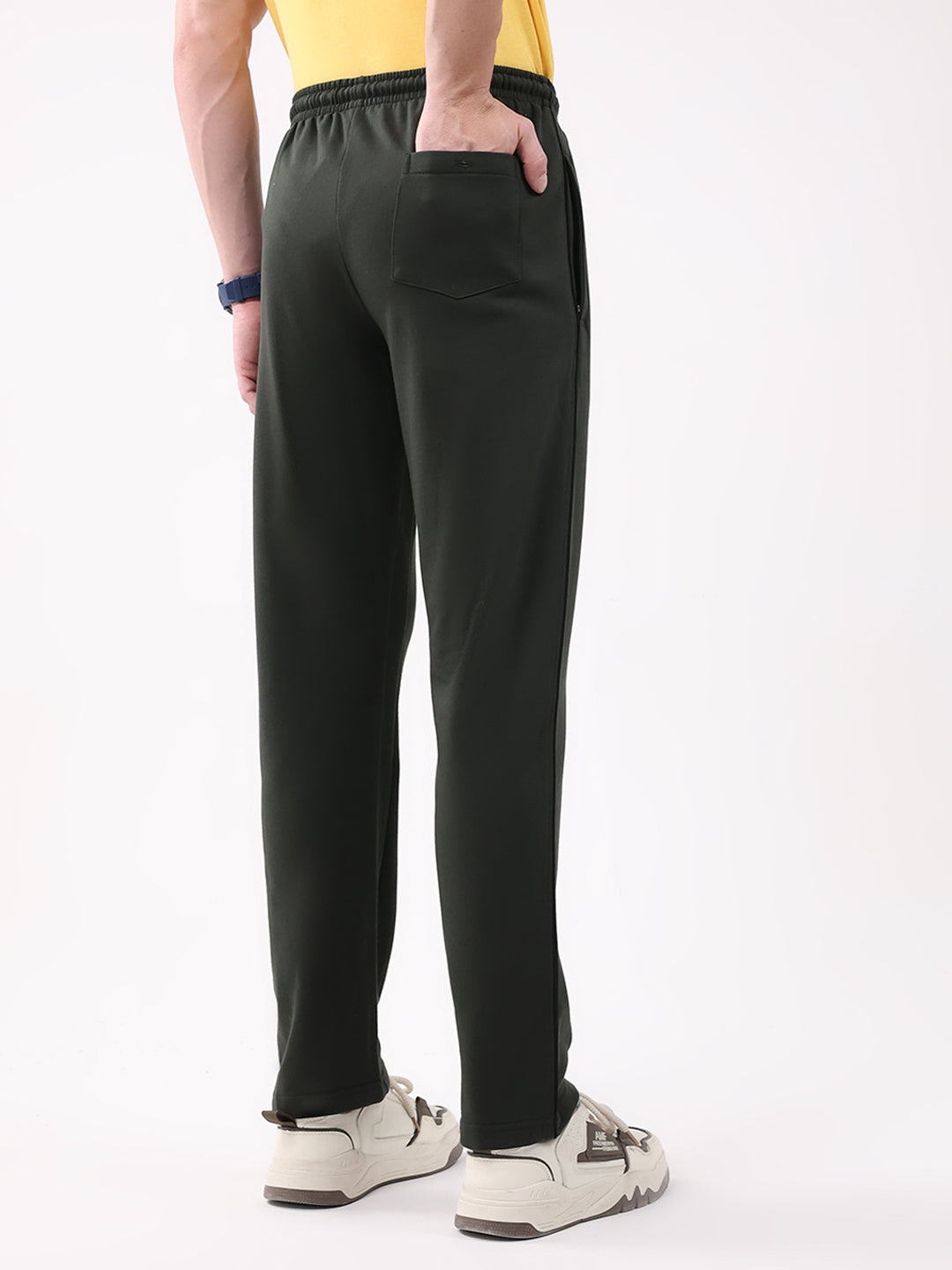 Men Olive Solid Regular Fit Winter Lower