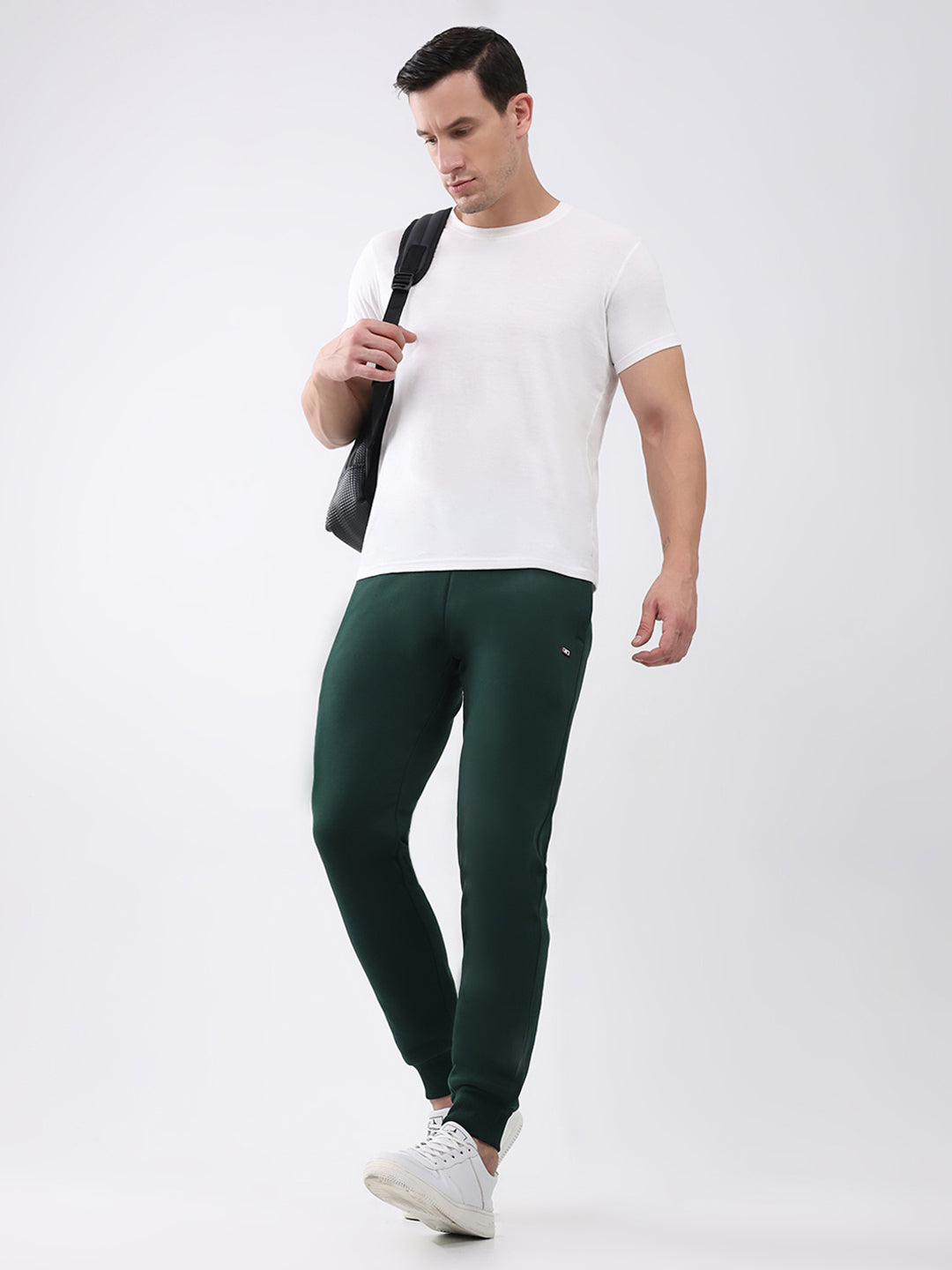 Men Green Solid Regular Fit Winter Lower