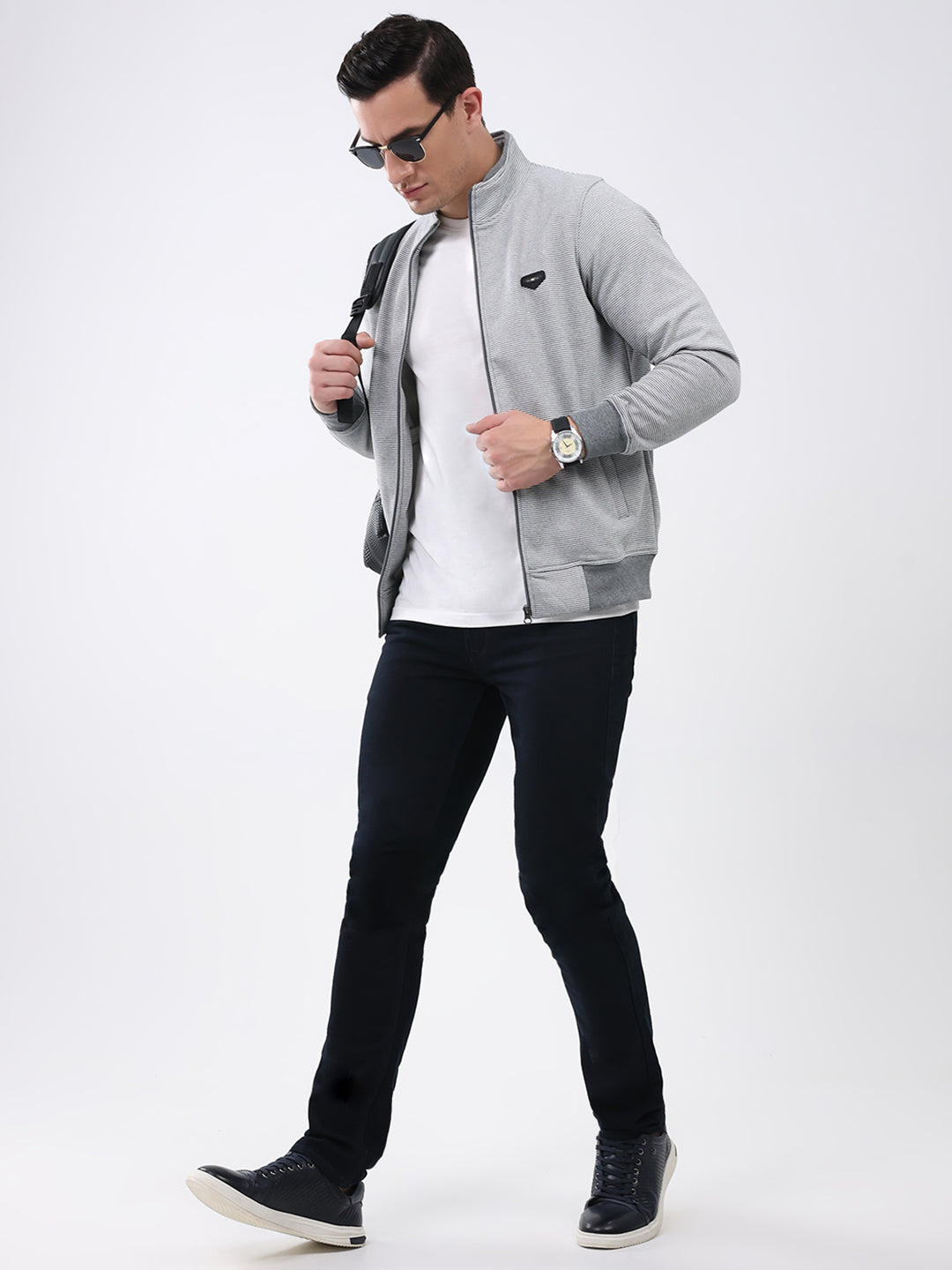 Men Grey Solid Mock Neck Full Sleeve Sweatshirt