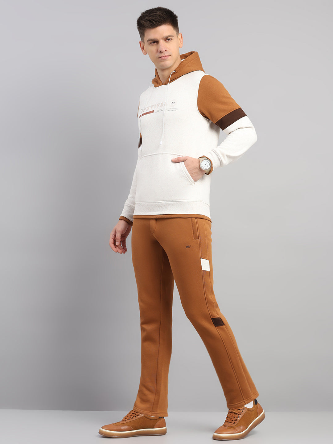 Men Camel Brown Solid Collar Full Sleeve Winter Tracksuit