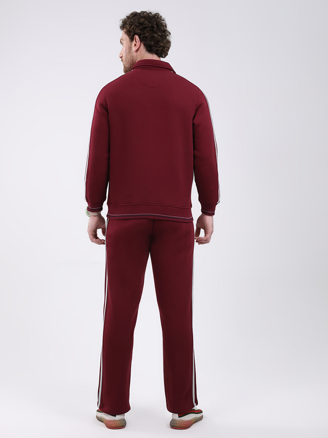 Men Maroon Solid Collar Full Sleeve Winter Tracksuit