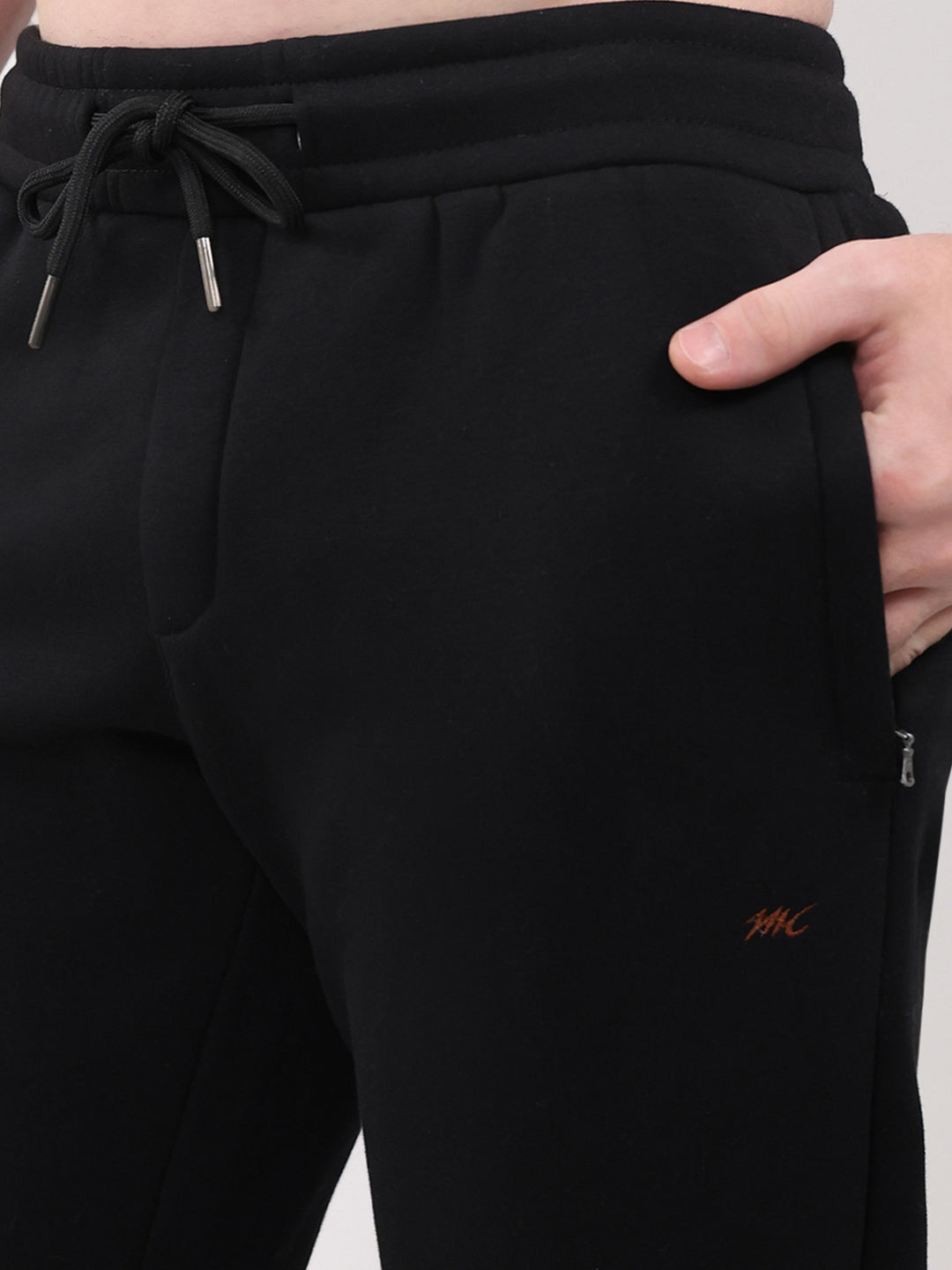 Men Black Solid Collar Full Sleeve Winter Tracksuit