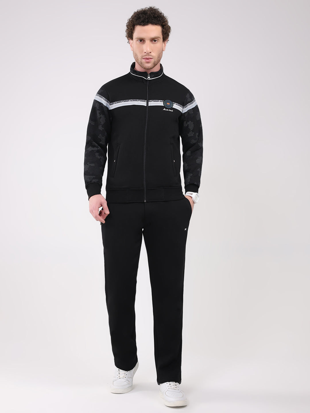 Men Black Solid Collar Full Sleeve Winter Tracksuit