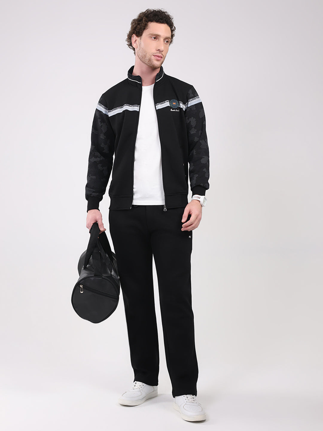 Men Black Solid Collar Full Sleeve Winter Tracksuit