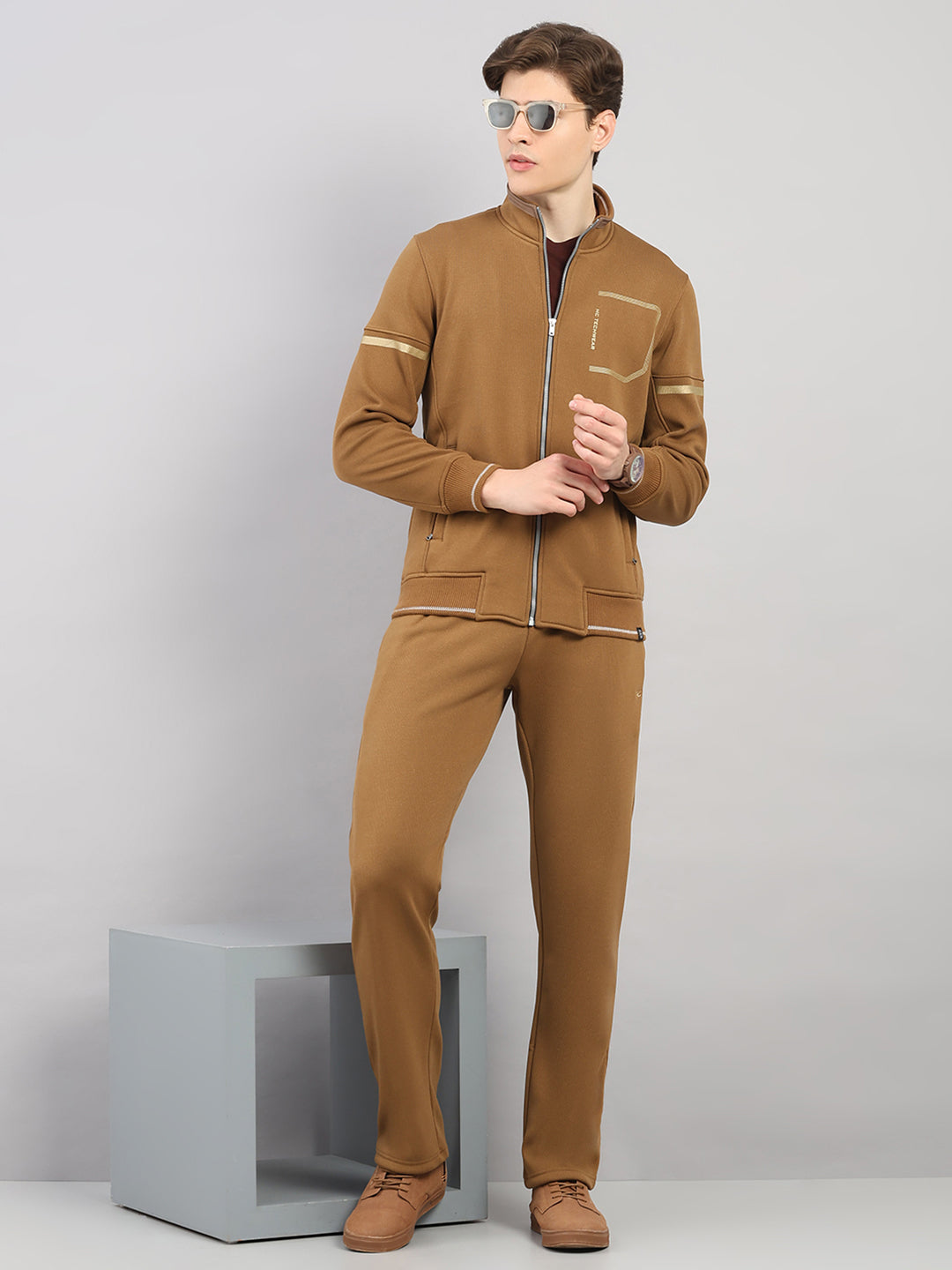 Men Brown Solid Stand Collar Full Sleeve Winter Tracksuit