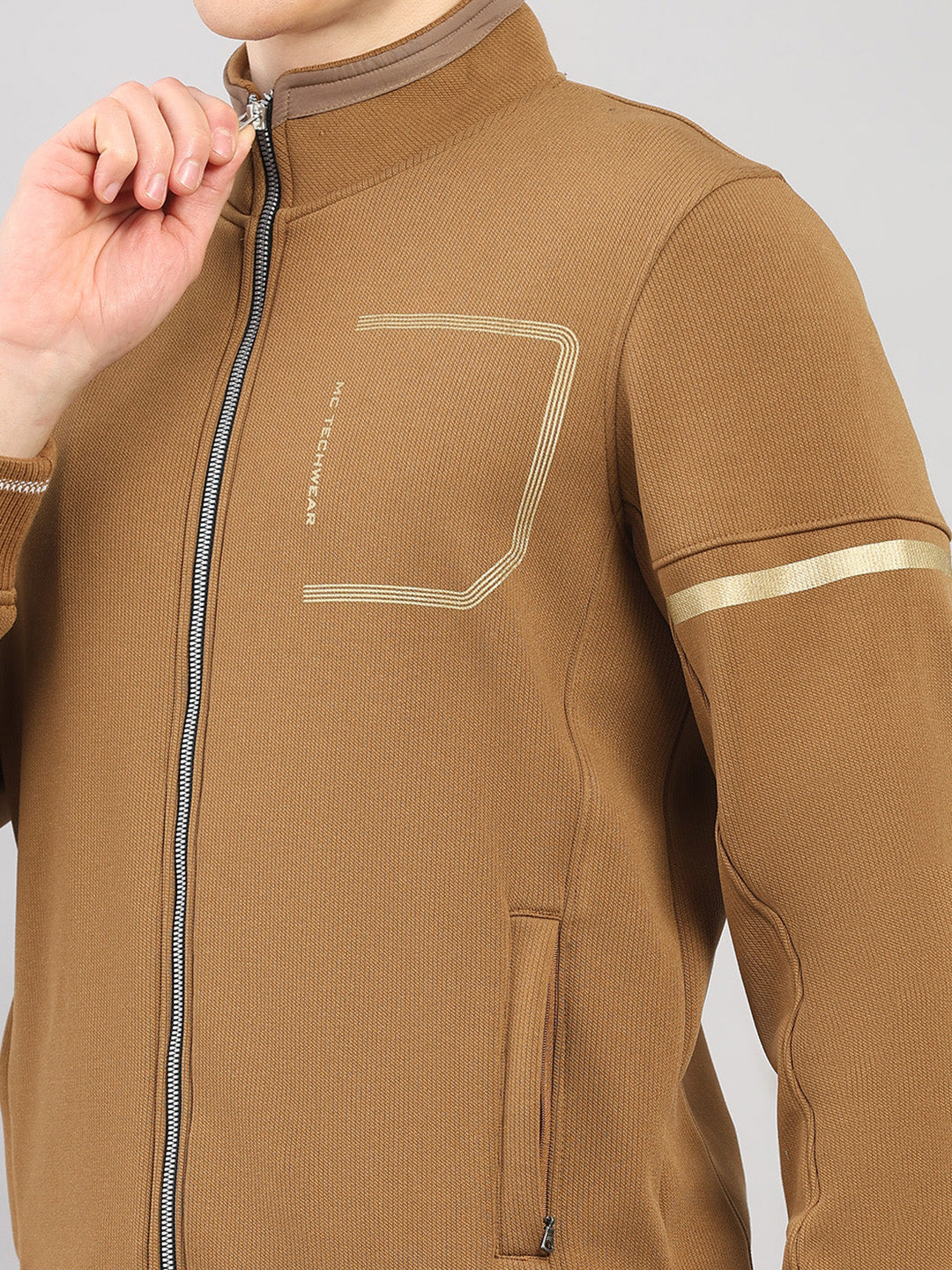 Men Brown Solid Stand Collar Full Sleeve Winter Tracksuit