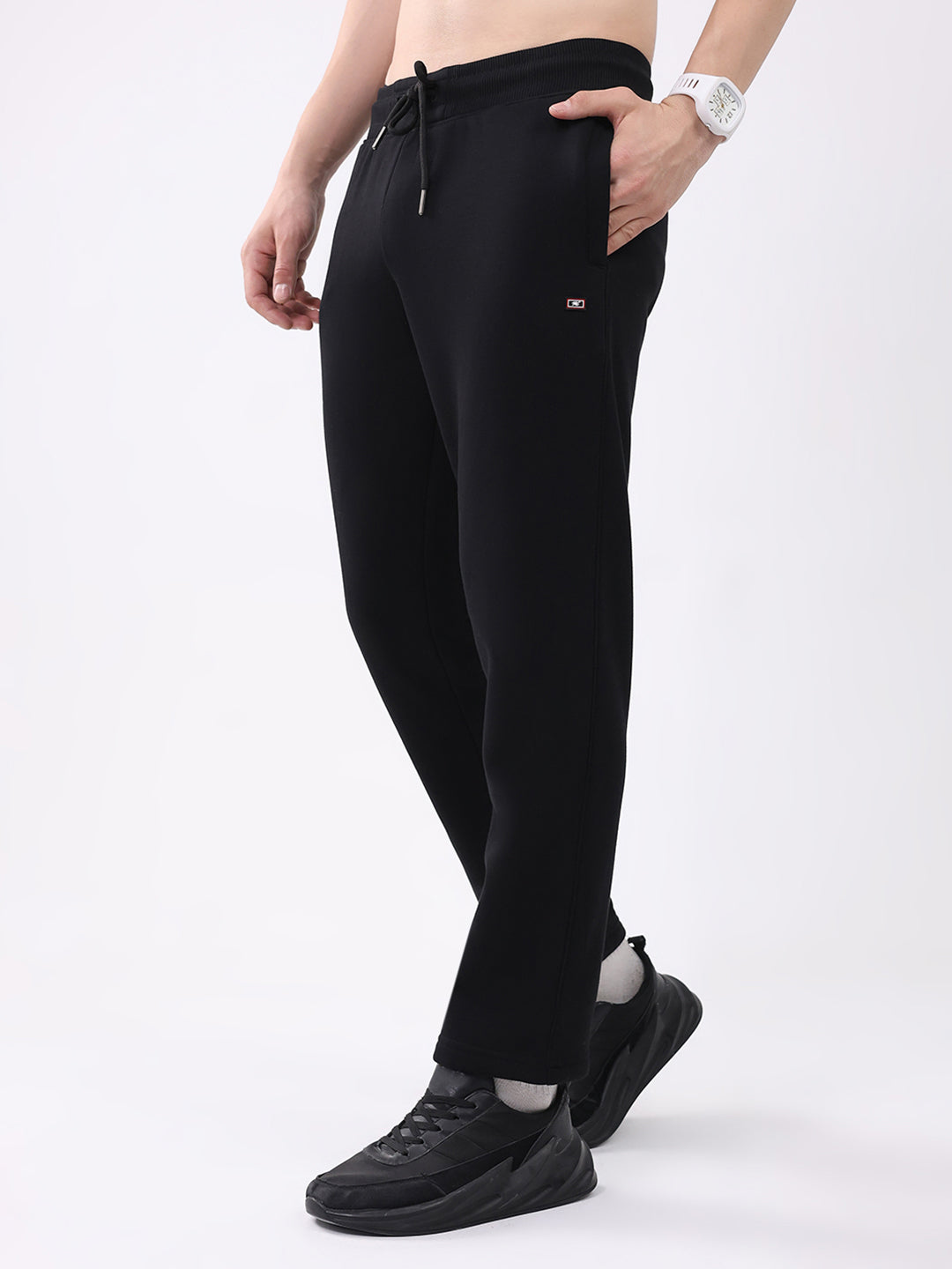 Men Black Solid Regular Fit Winter Lower