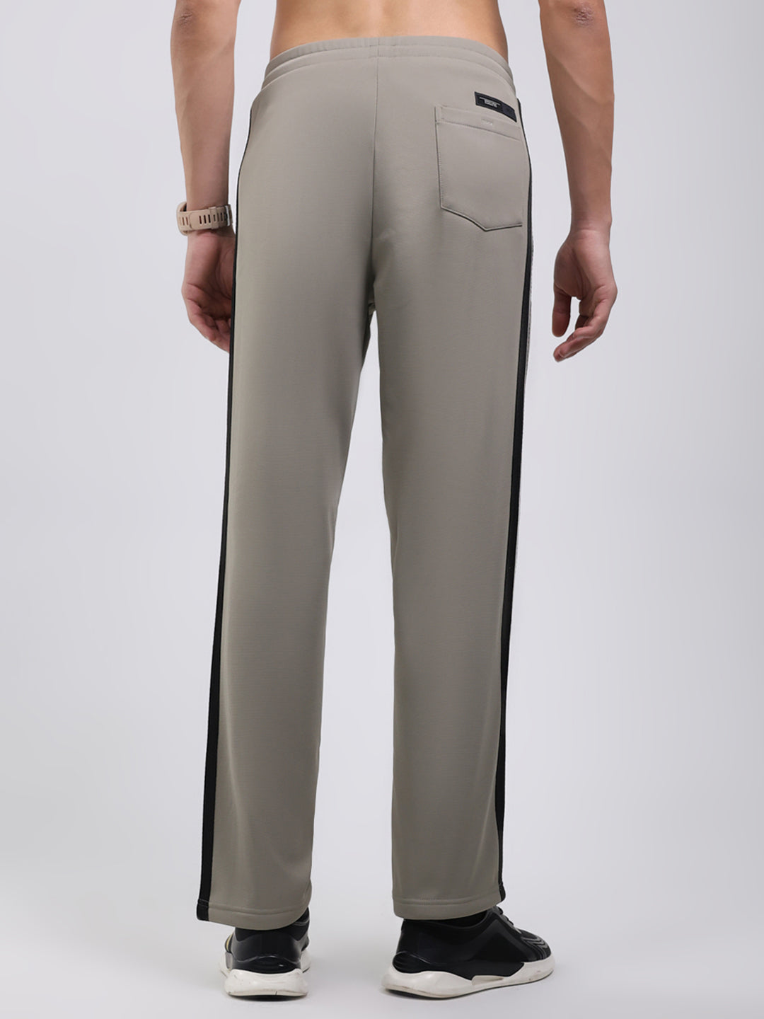 Men Green Solid Regular Fit Winter Lower