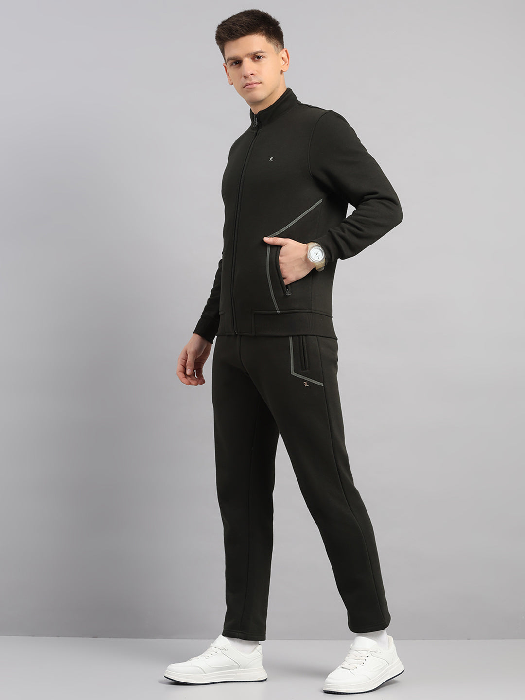 Luxuria Men Olive Solid Collar Full Sleeve Winter Tracksuit