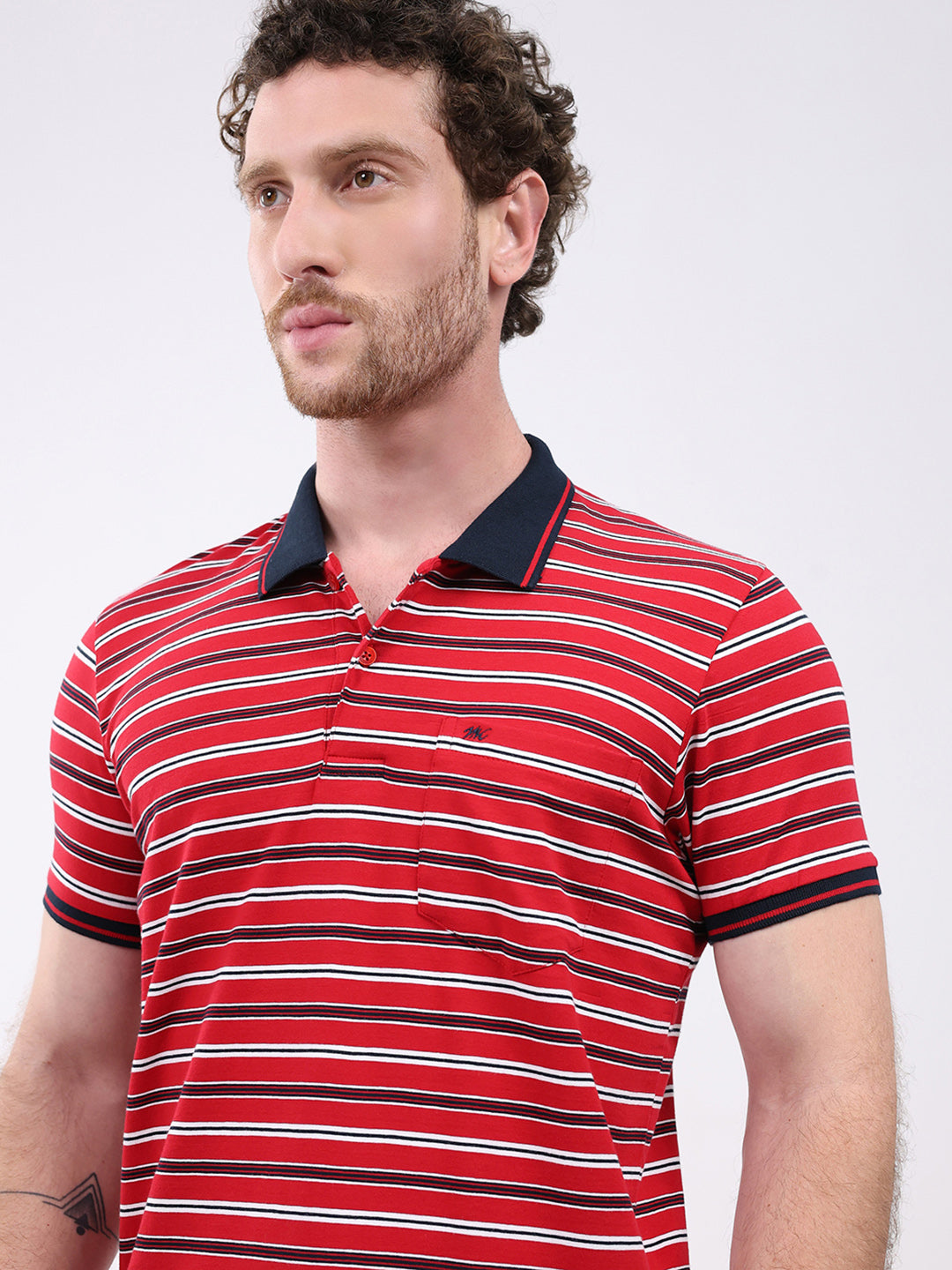 Men Red Stripe Collar Half Sleeve T-Shirt