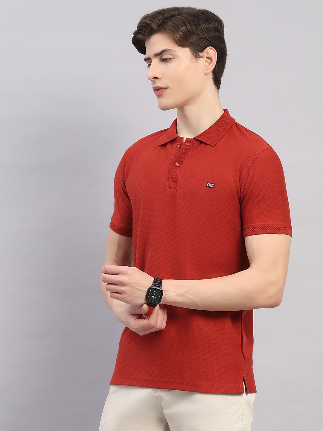 Men Rust Geometric Stand Collar Half Sleeve T-Shirt