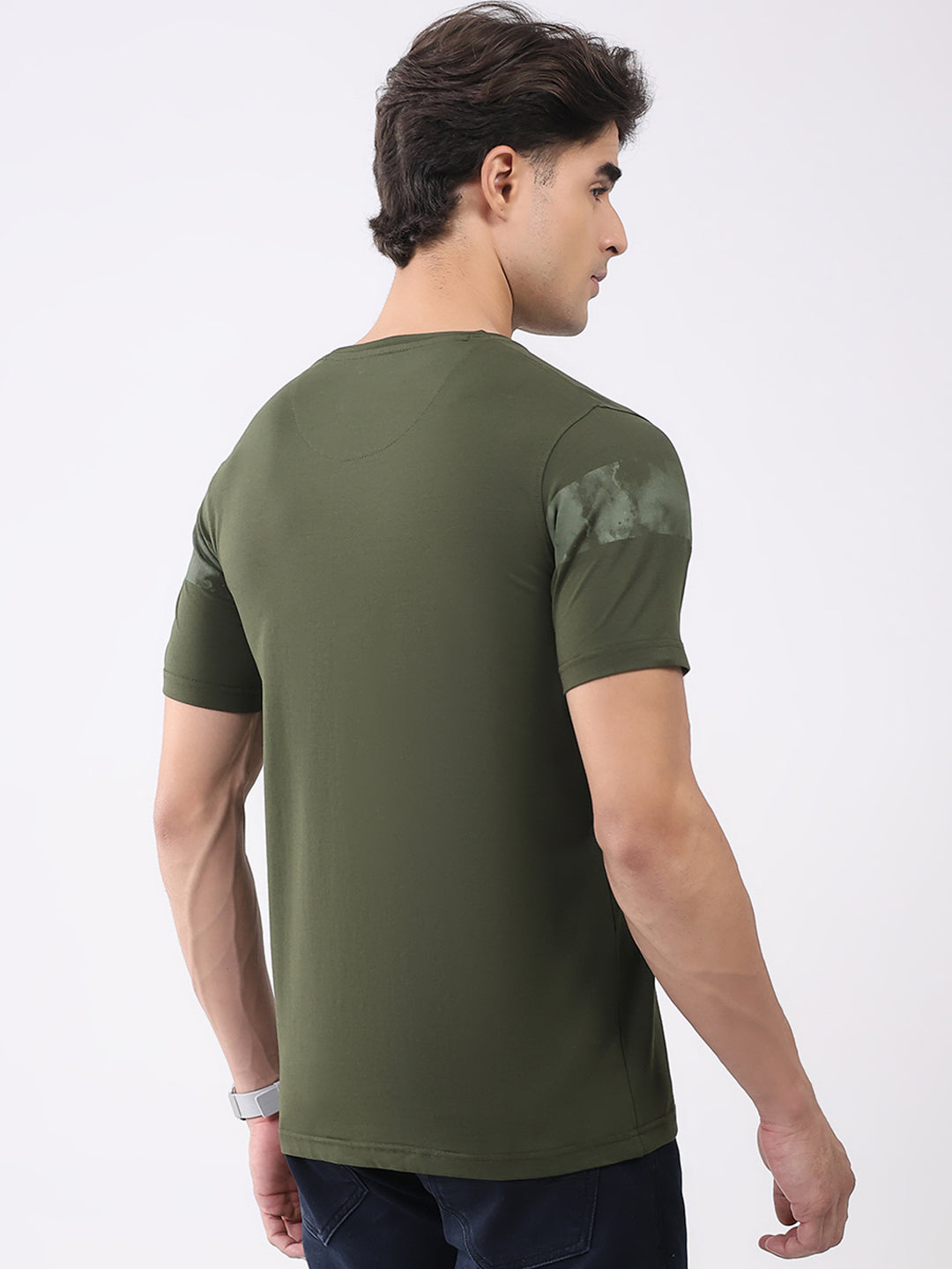 Men Olive Solid Round Neck Half Sleeve T-Shirt