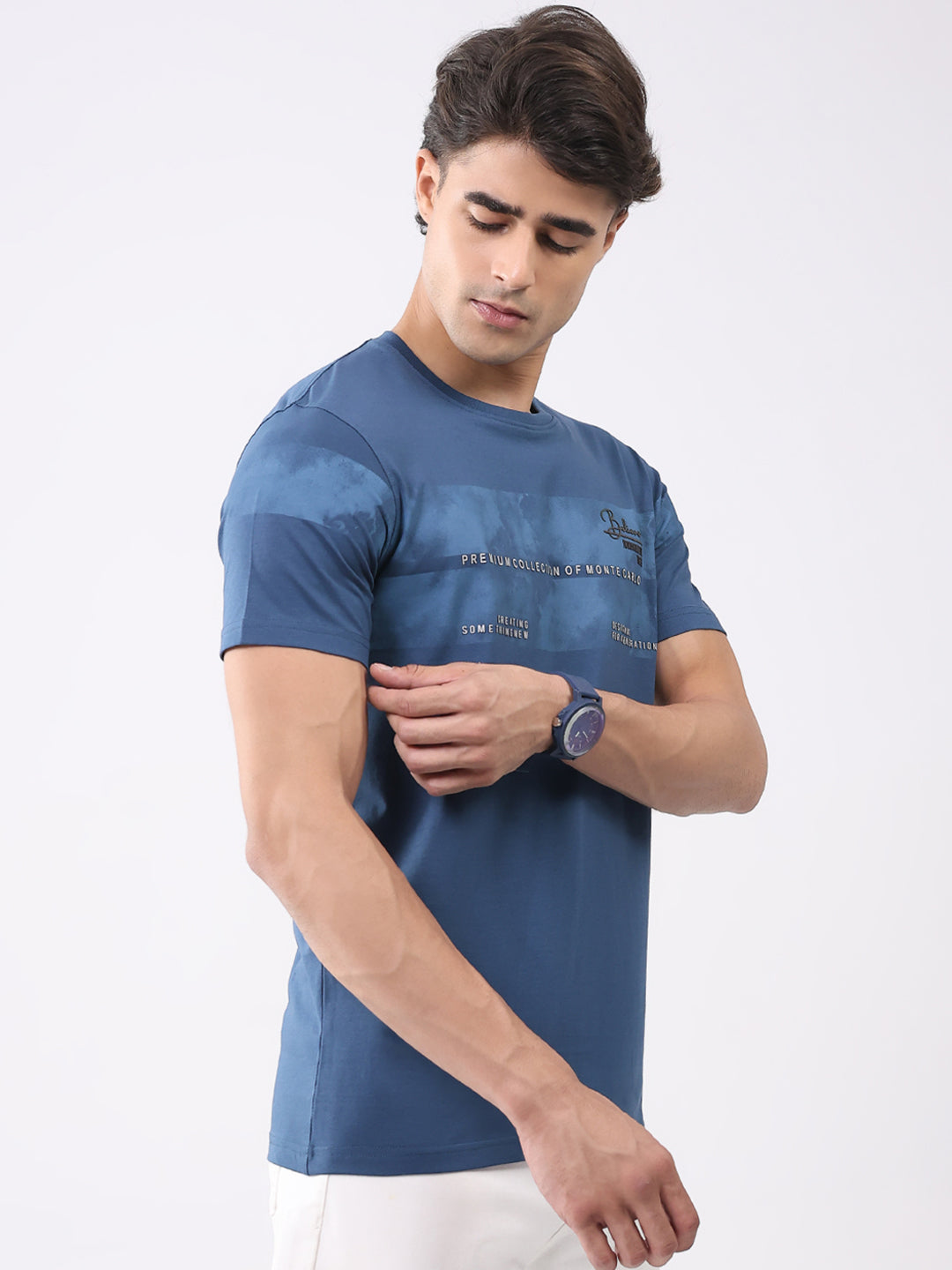Men Blue Solid Round Neck Half Sleeve T-Shirt