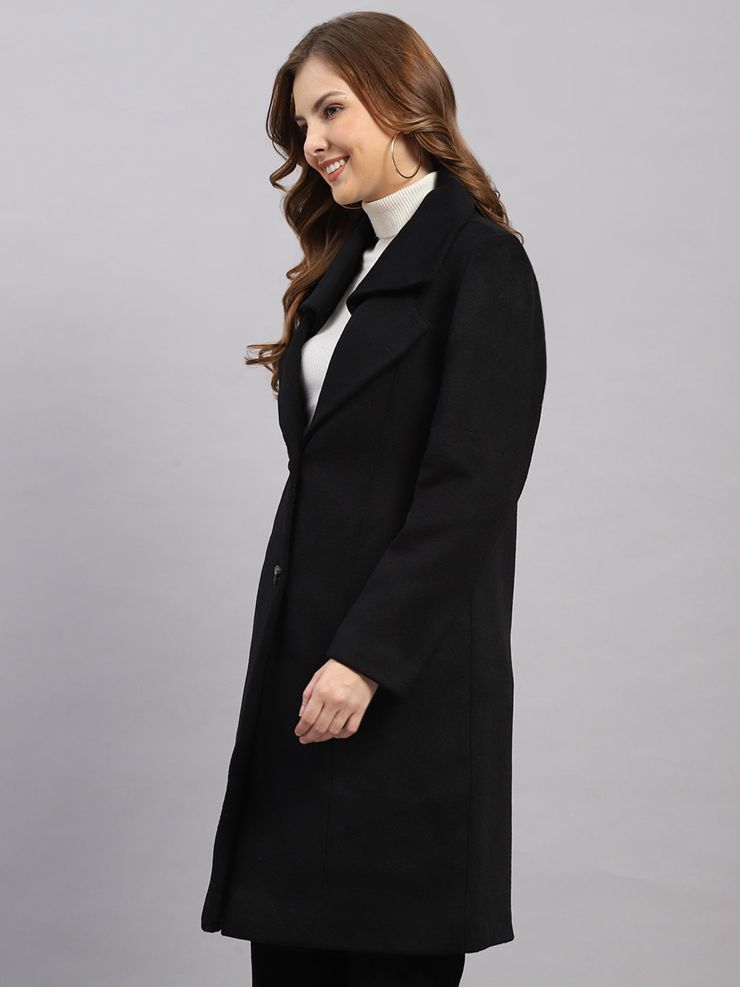Women Black Solid Collar Full Sleeve Coat
