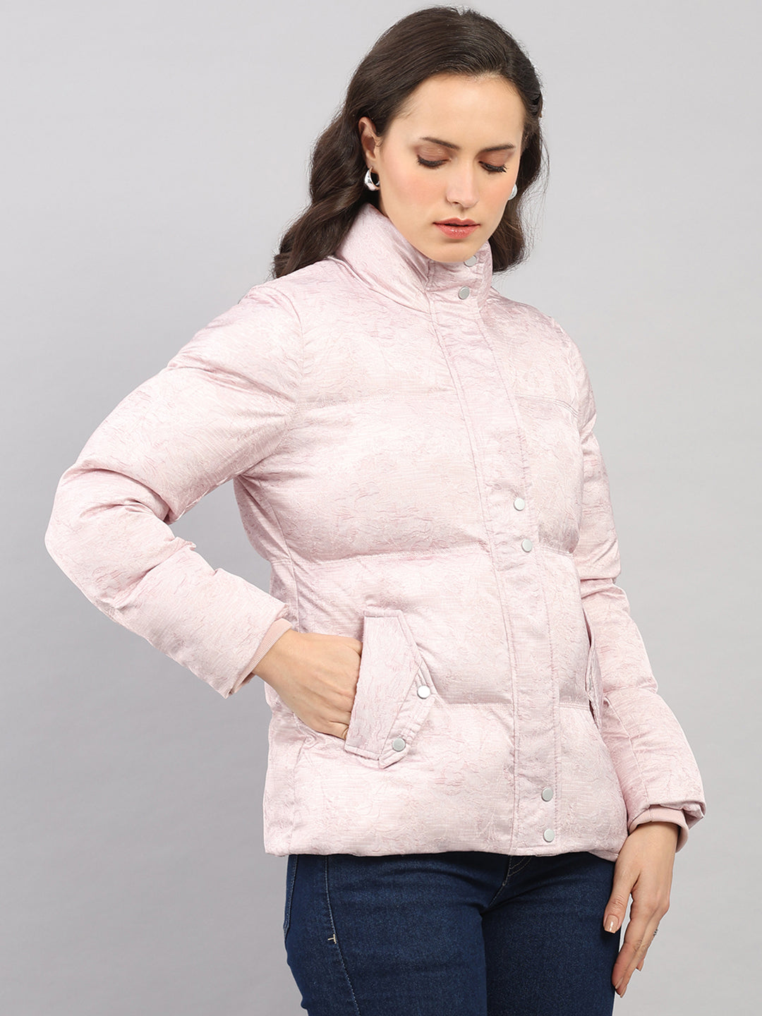 Women Mauve Solid High Neck Full Sleeve Jacket