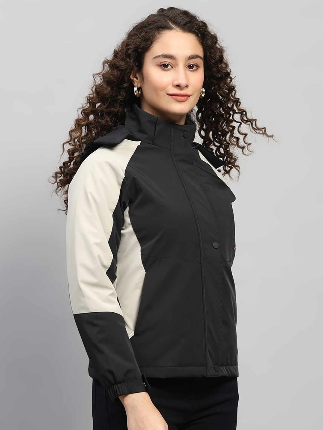 Women Black Solid Hooded Full Sleeve Jacket