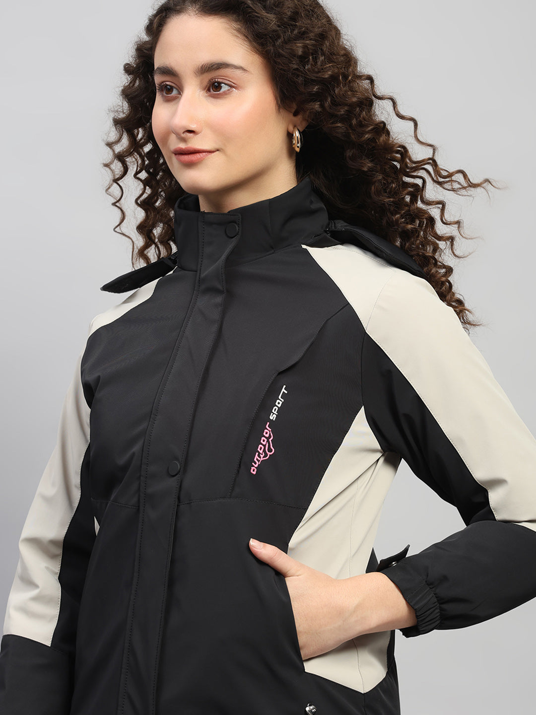 Women Black Solid Hooded Full Sleeve Jacket