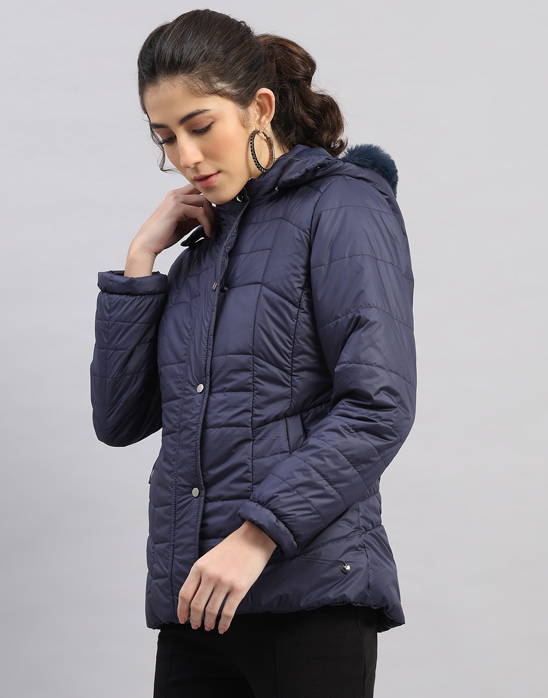 Women Navy Blue Solid Hooded Full Sleeve Jacket