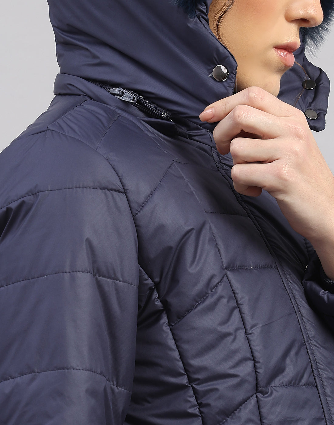 Women Navy Blue Solid Hooded Full Sleeve Jacket