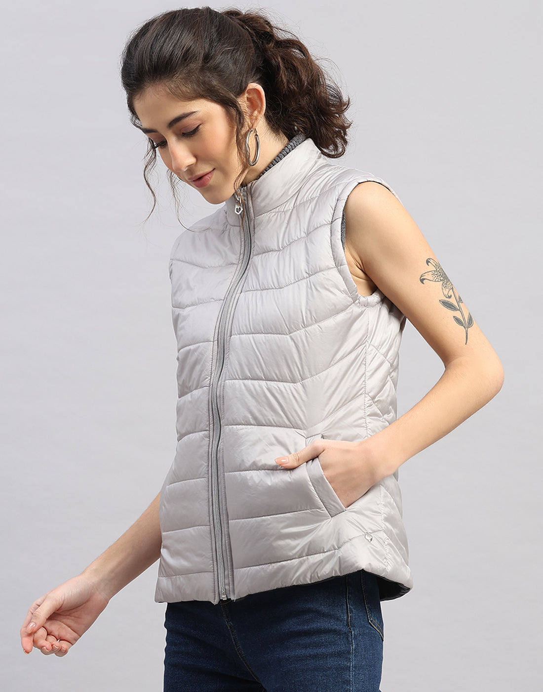 Women Maroon Solid Hooded Full Sleeve Jacket