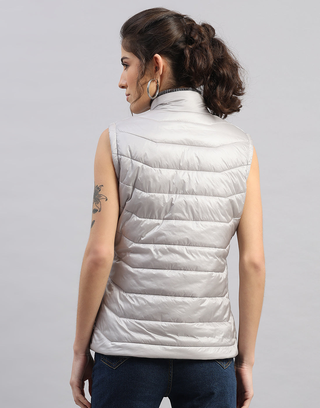 Women Maroon Solid Hooded Full Sleeve Jacket