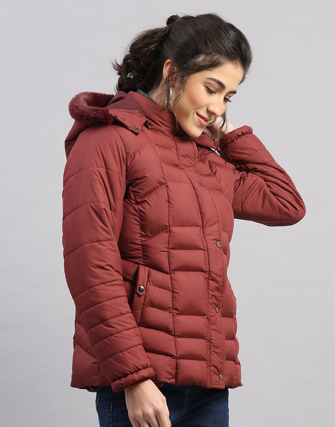 Women Maroon Solid Hooded Full Sleeve Jacket
